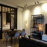 Casa Clementina - 3 Bedroom Apartment In A Art-Nouveau House