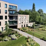 Cozy Two Bedroom Apartment Near City Centre Gent