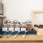 The Hamptons Boutique Hotel