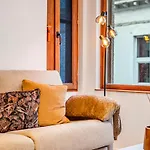 Mooie Vernieuwde Duplex In Hartje Gent , Patershol