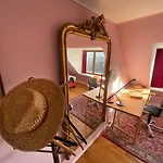 Artist\'S Loft & Garden