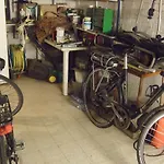 Guestrooms Bij Het Station Van Drongen