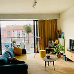 Cozy Two Bedroom Apartment Near City Centre Gent