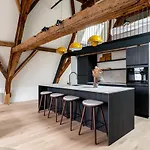 Huswell - City-View Loft With Wooden Beams And Mezzanine