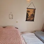 Architectural House Near City Center - 20Min Walk