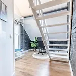 Lovely & Comfortable Studio Apartments At Heart Of Gent