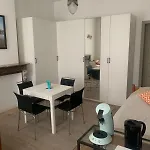 Dock Suites