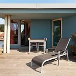 Quatre Mains Serviced Apartments