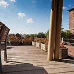 Quatre Mains Serviced Apartments