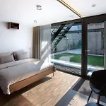 B&B Snooz Inn