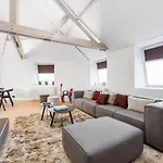 Design Loft Near The City Of Ghent