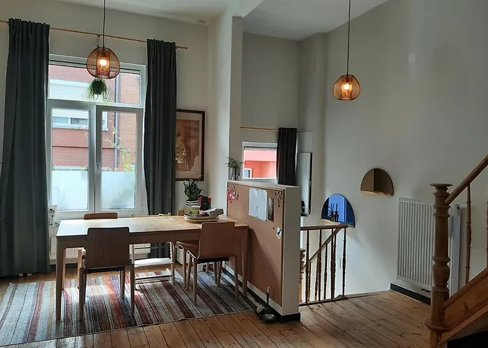 Charming House In Ghent