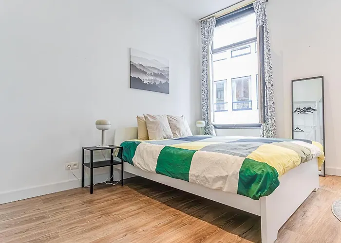 Spacious Shared 5Br Apt In The Heart Of Gent
