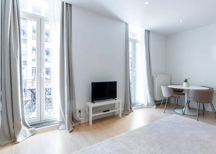 Bright, Spacious Apartments & Perfectly Located In The Heart Of Ghent