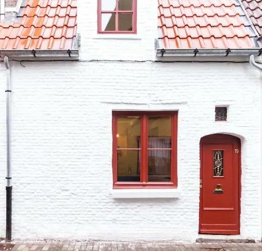Romantic 16Th Century Workers House