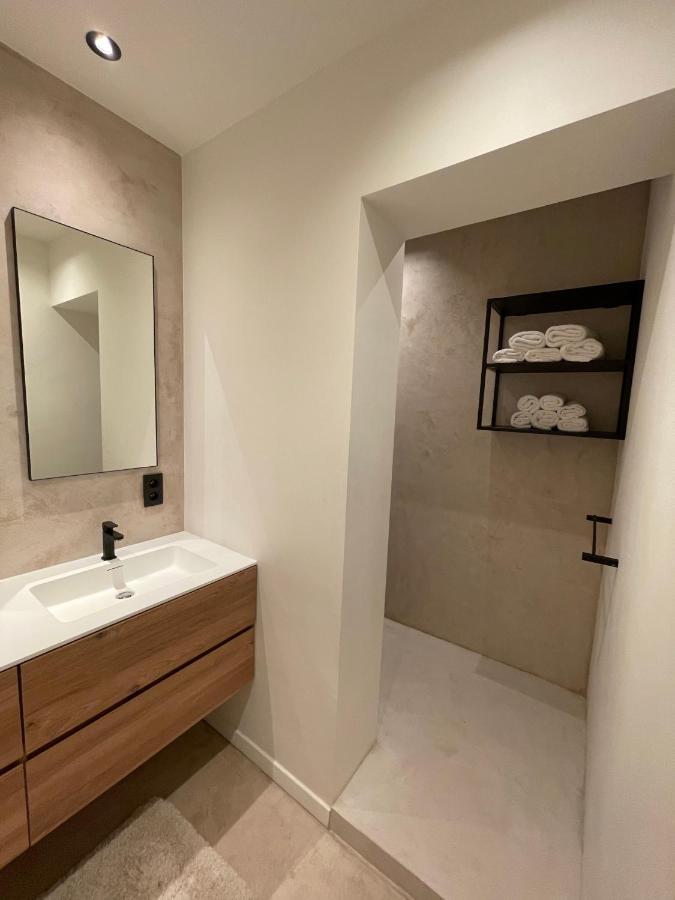 Appartement 3 Luxury Design With Airconditioning, Close To St-pieters Station *