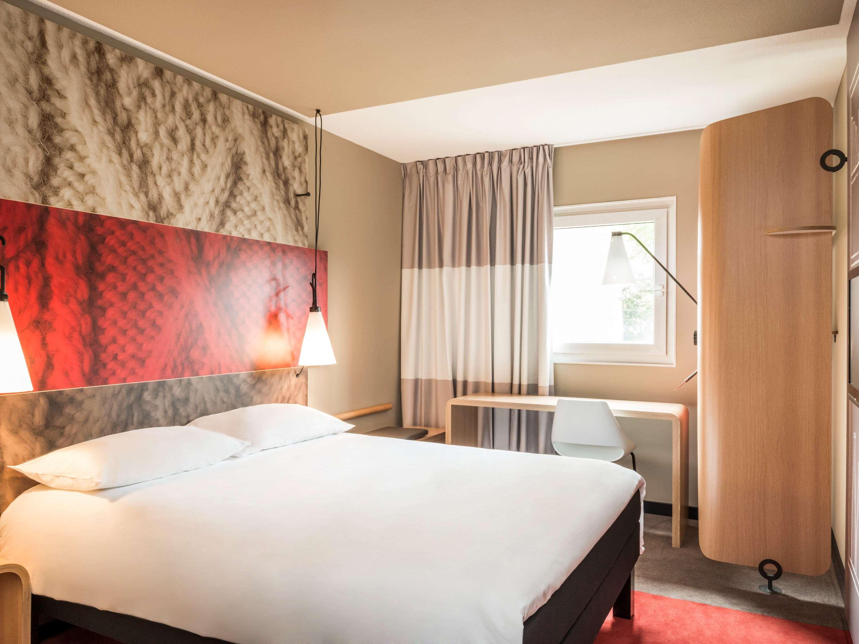 Ibis Centrum Opera Hotel 3*