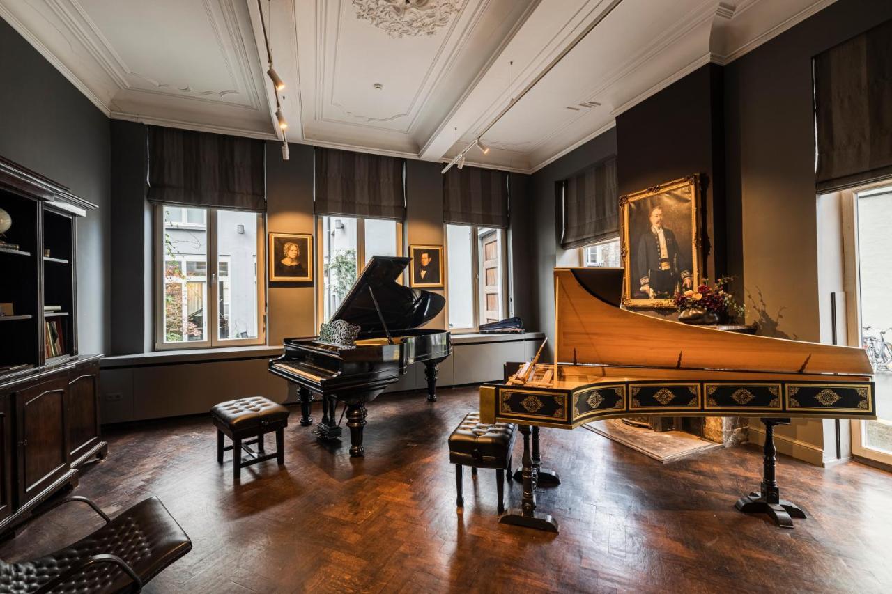 The Piano - Kwaadham52 *