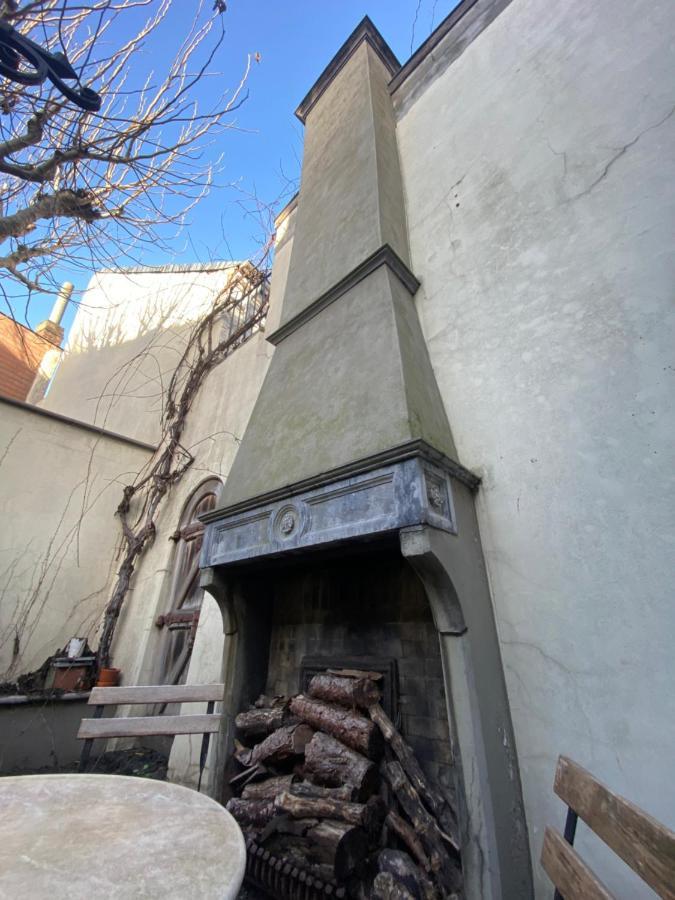 Bed & Breakfast Artist's Loft & Garden Ghent