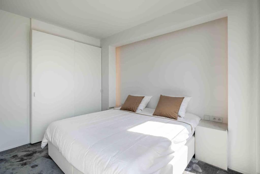 Apartment Exclusive Penthouse/workspace With Stunning Views Ghent