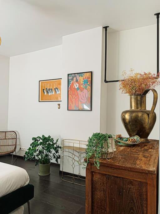 Apartment Center Boutique *