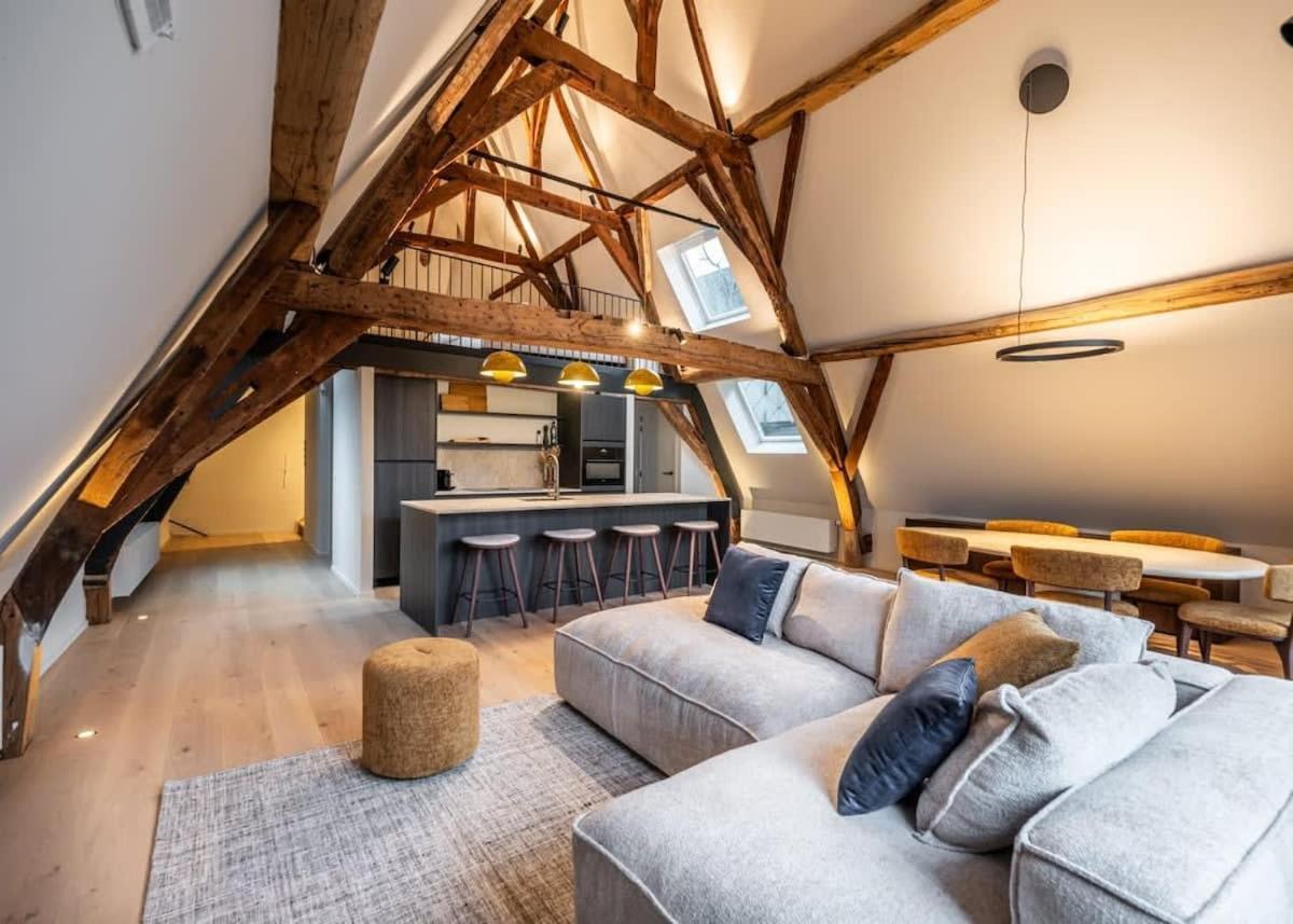 Huswell - City-view Loft With Wooden Beams And Mezzanine Apartment Ghent