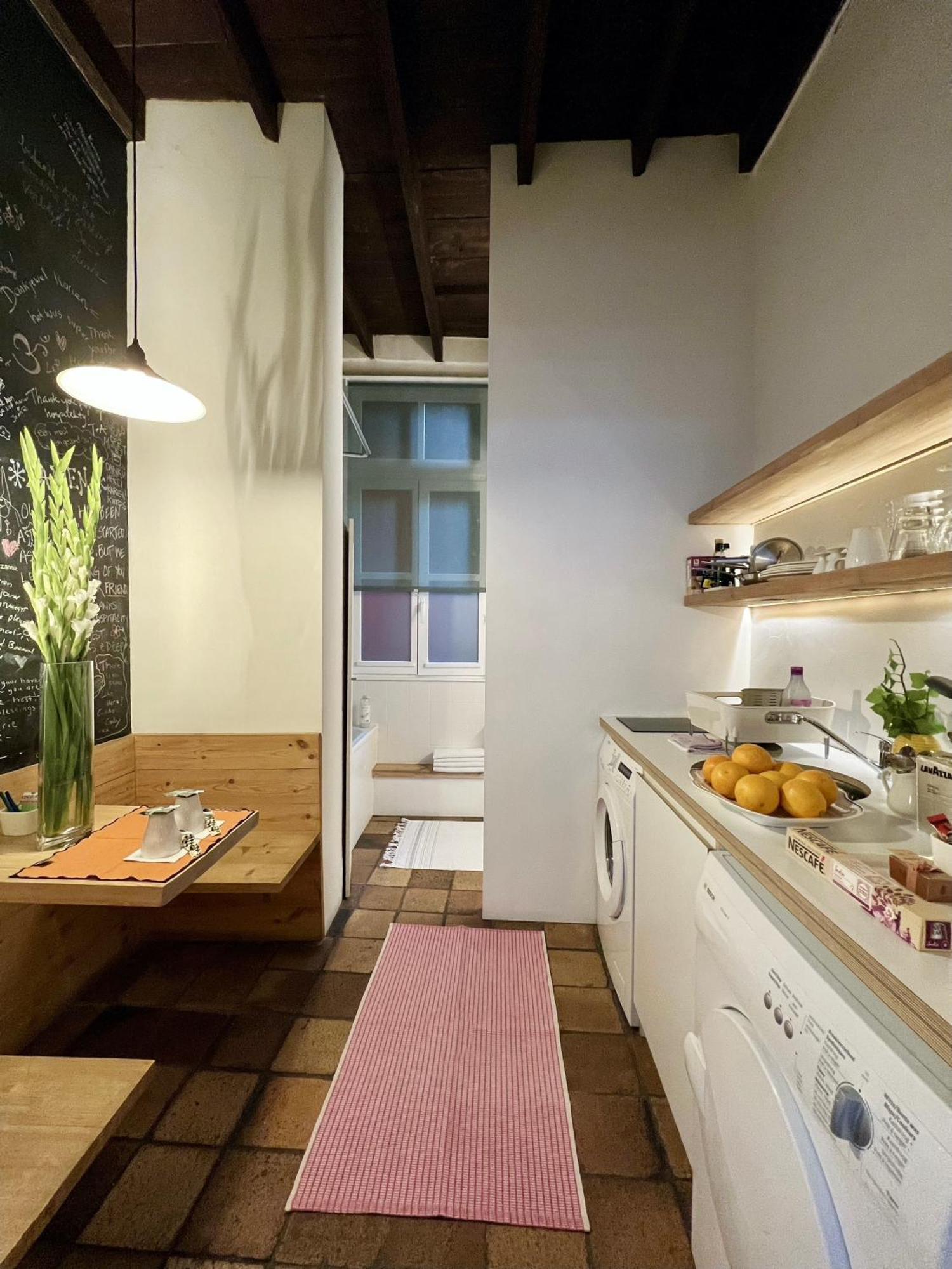 Heaven At 11, Your Deluxe With Personal Bathroom, Kitchenette & Terrace *