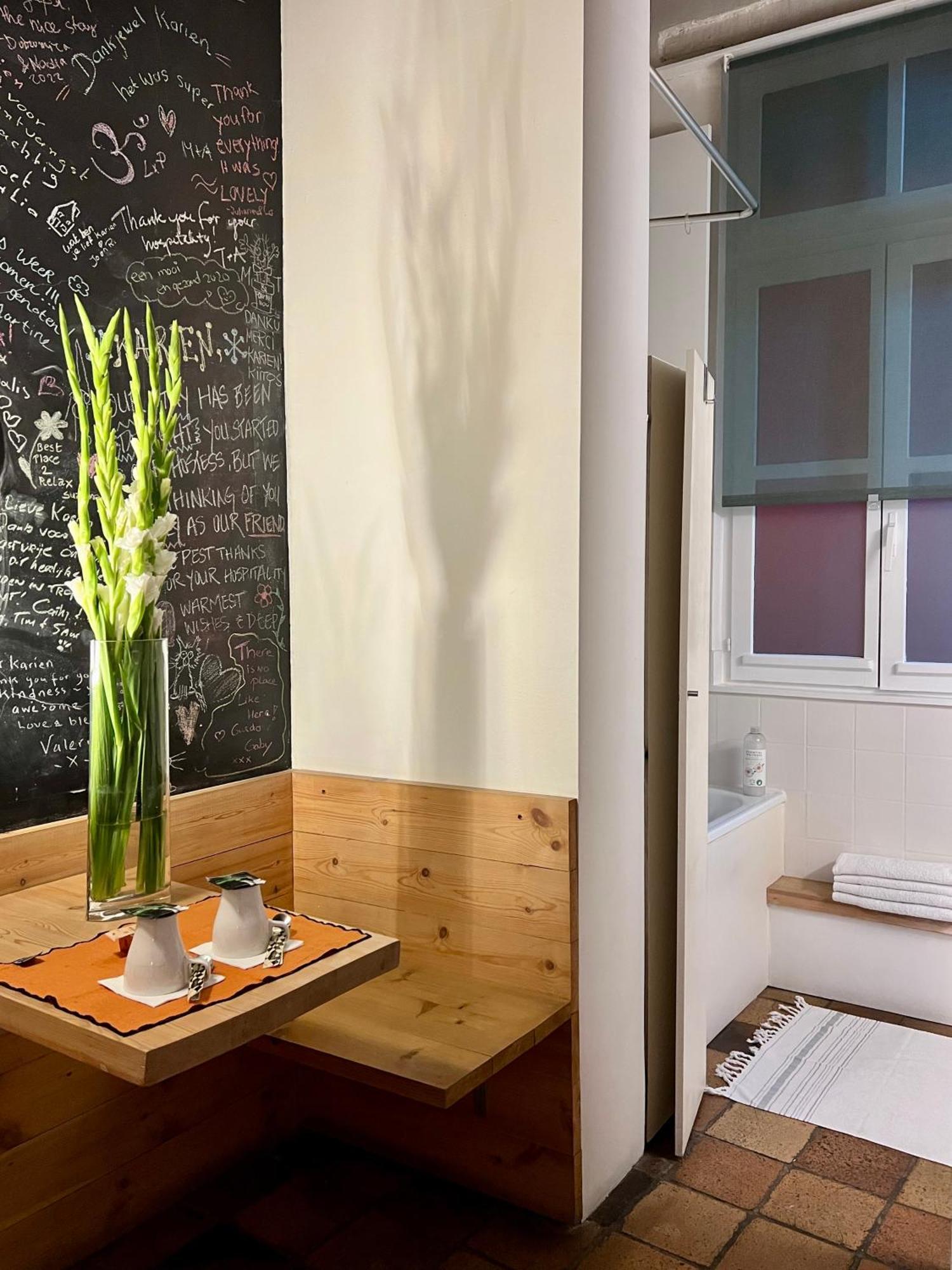 Heaven At 11, Your Deluxe With Personal Bathroom, Kitchenette & Terrace Bed & Breakfast