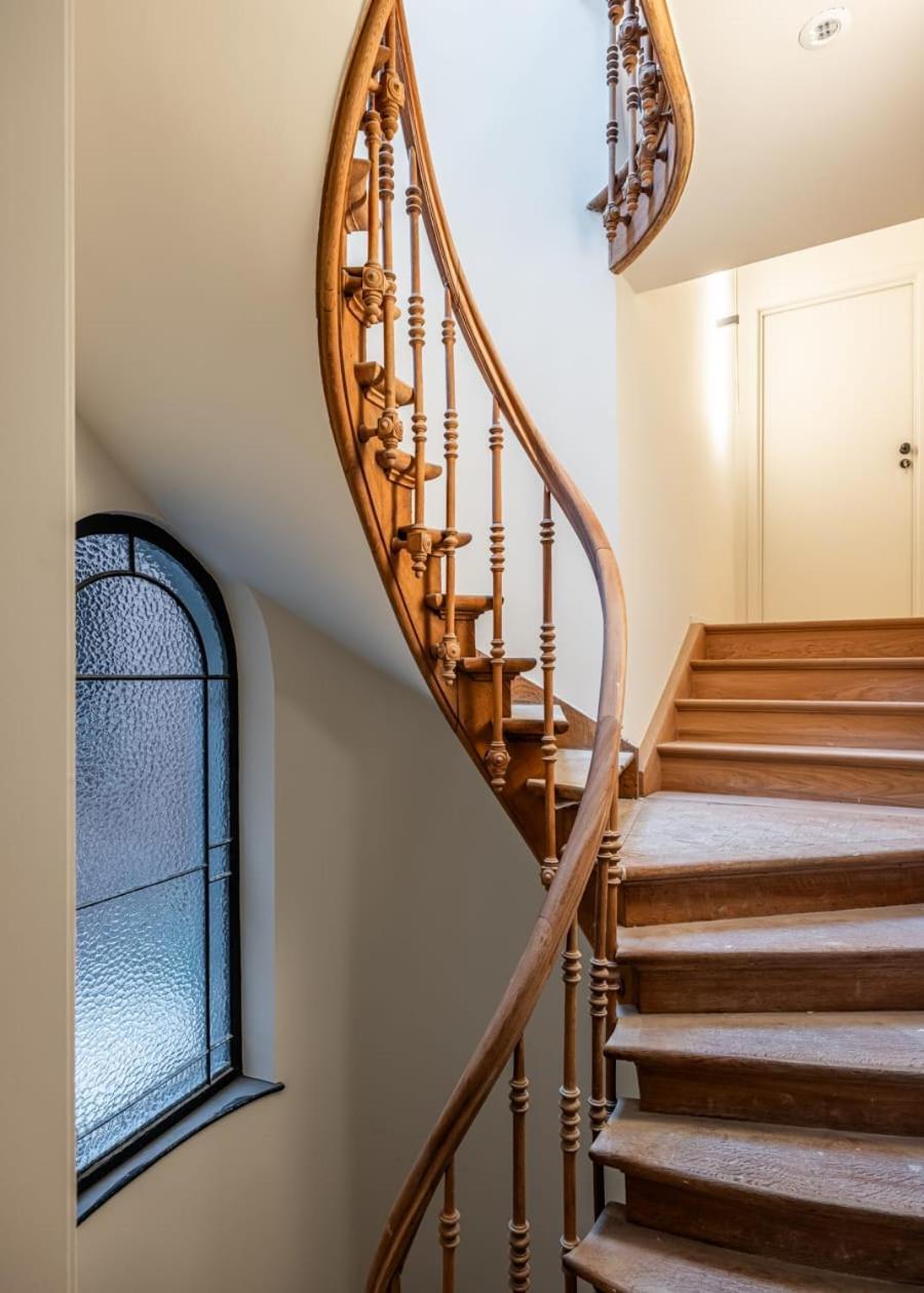 Huswell - City-view Loft With Wooden Beams And Mezzanine Apartment