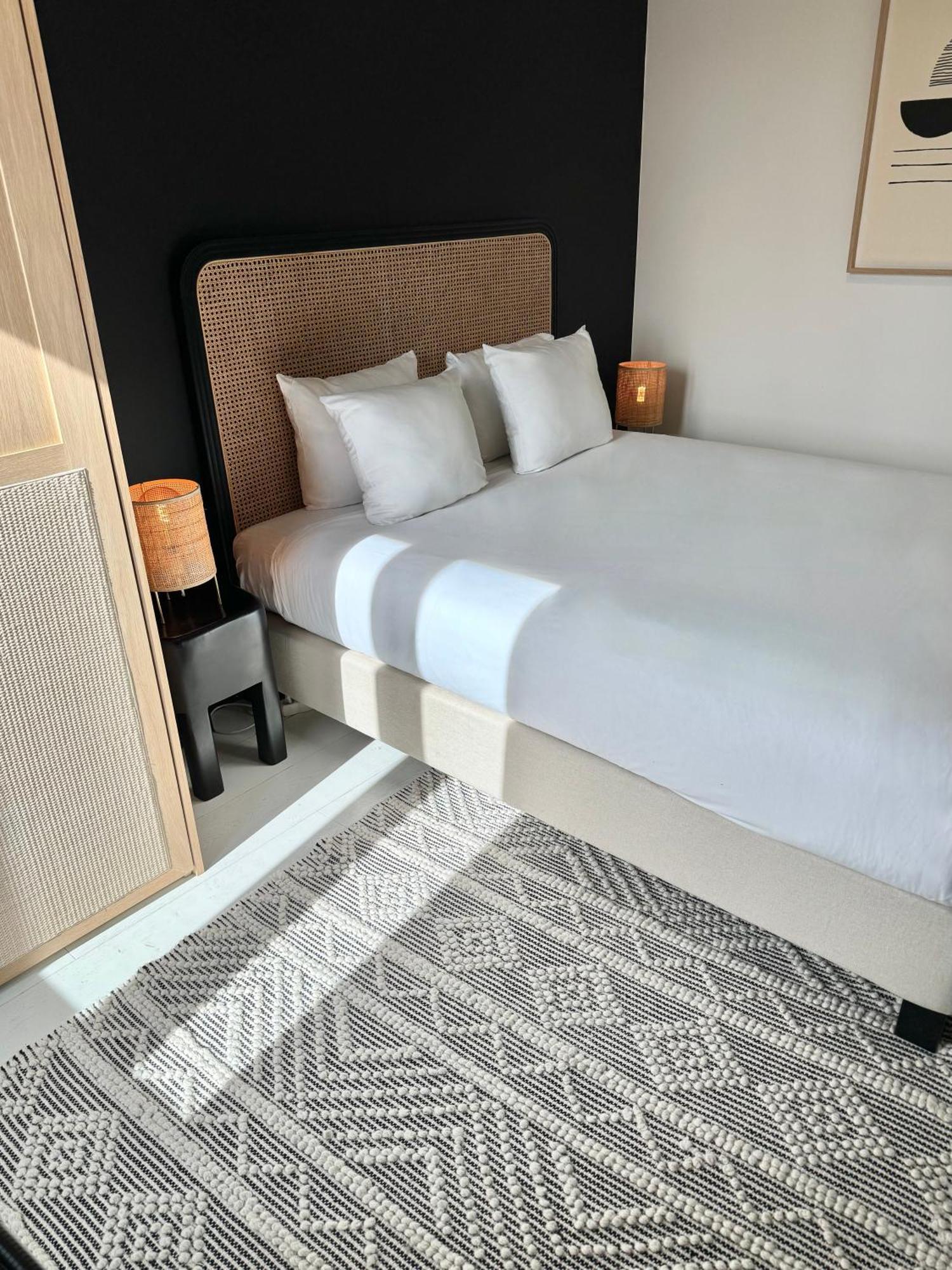 Appartement 3 Luxury Design With Airconditioning, Close To St-pieters Station