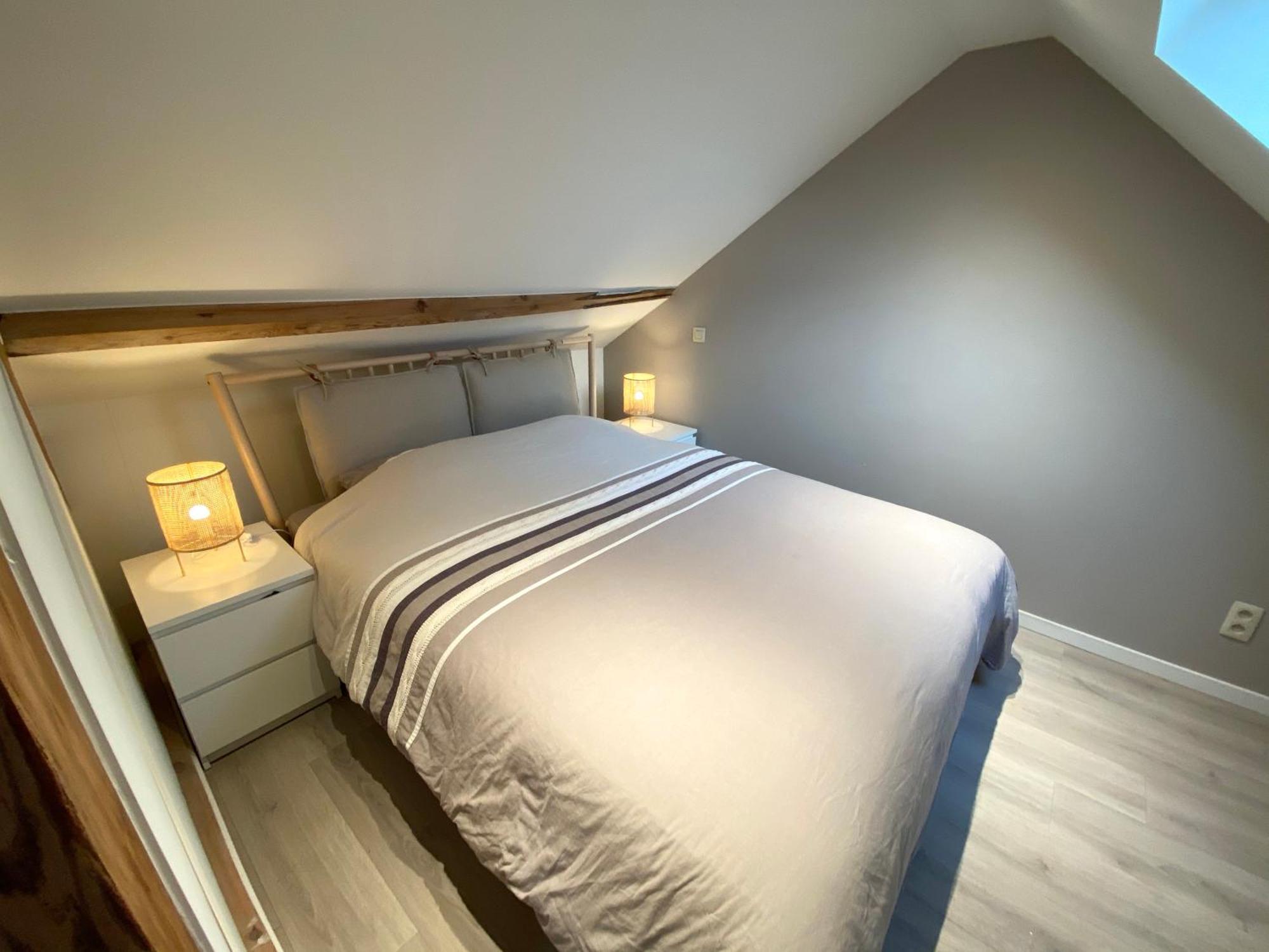 Apartment Penthouse With Airconditioning And Big Terrace, Close To Sint-pieters Station And Centre