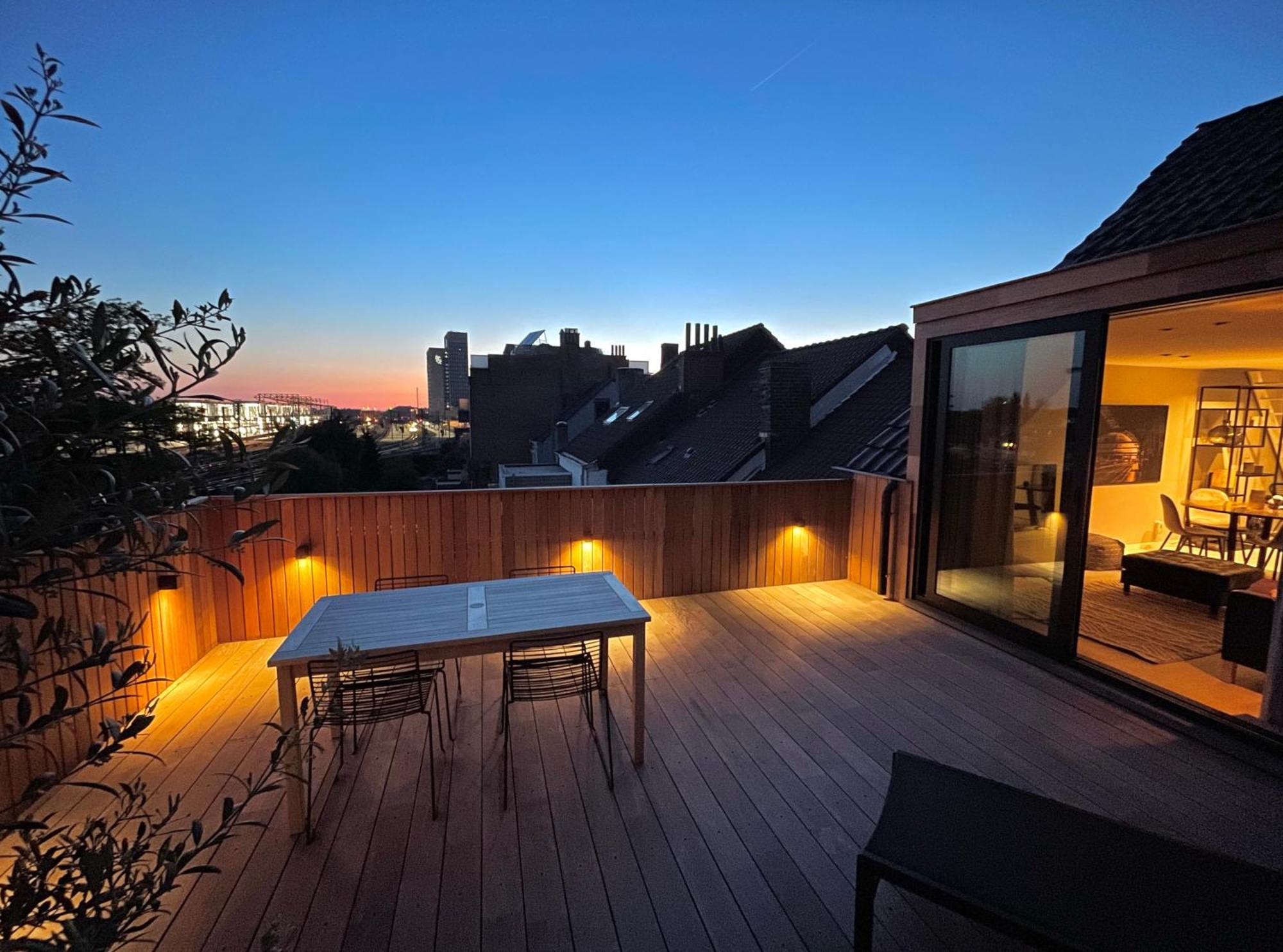 Penthouse With Airconditioning And Big Terrace, Close To Sint-pieters Station And Centre Ghent