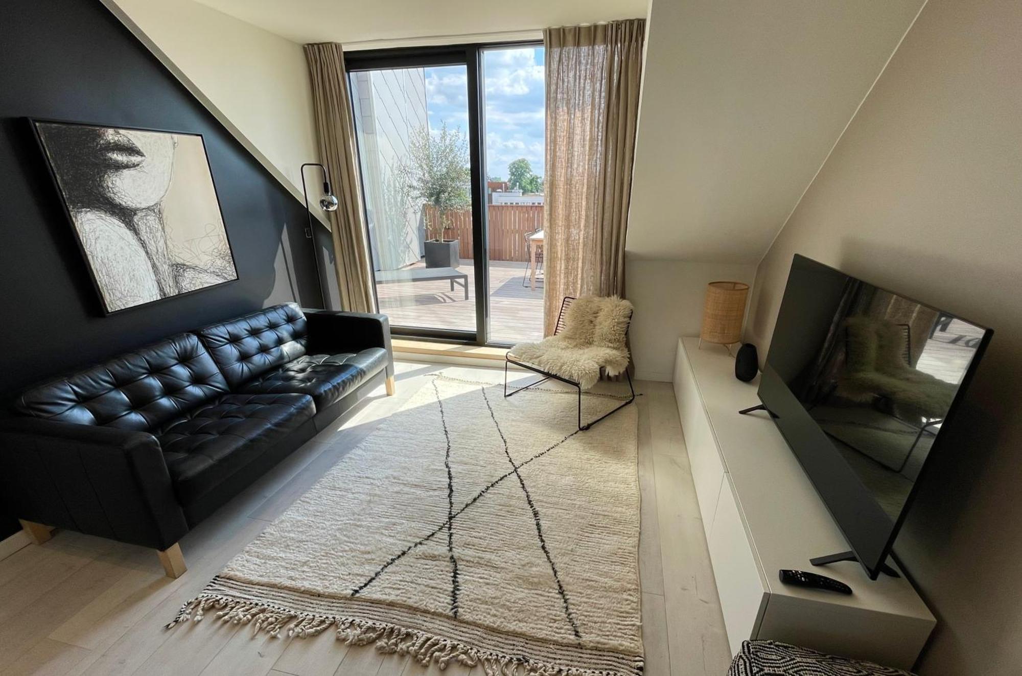 Apartment Penthouse With Airconditioning And Big Terrace, Close To Sint-pieters Station And Centre Ghent