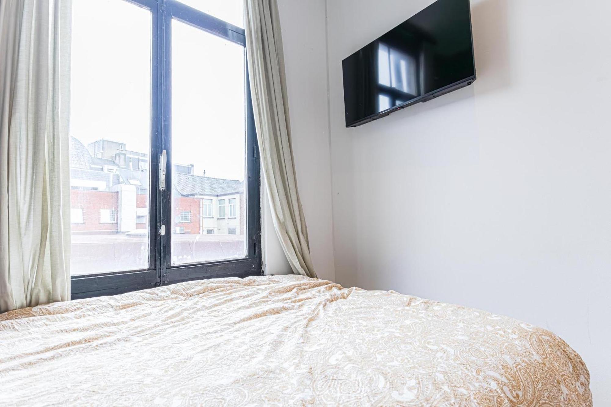 Spacious Shared 5br In The Heart Of
