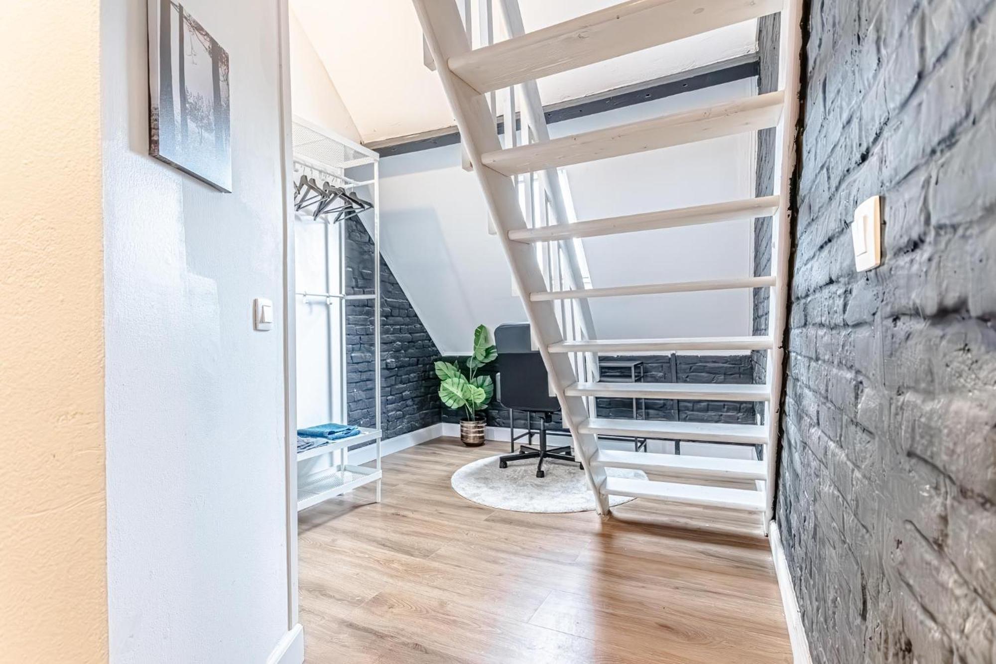 Spacious Shared 5br In The Heart Of Apartamento