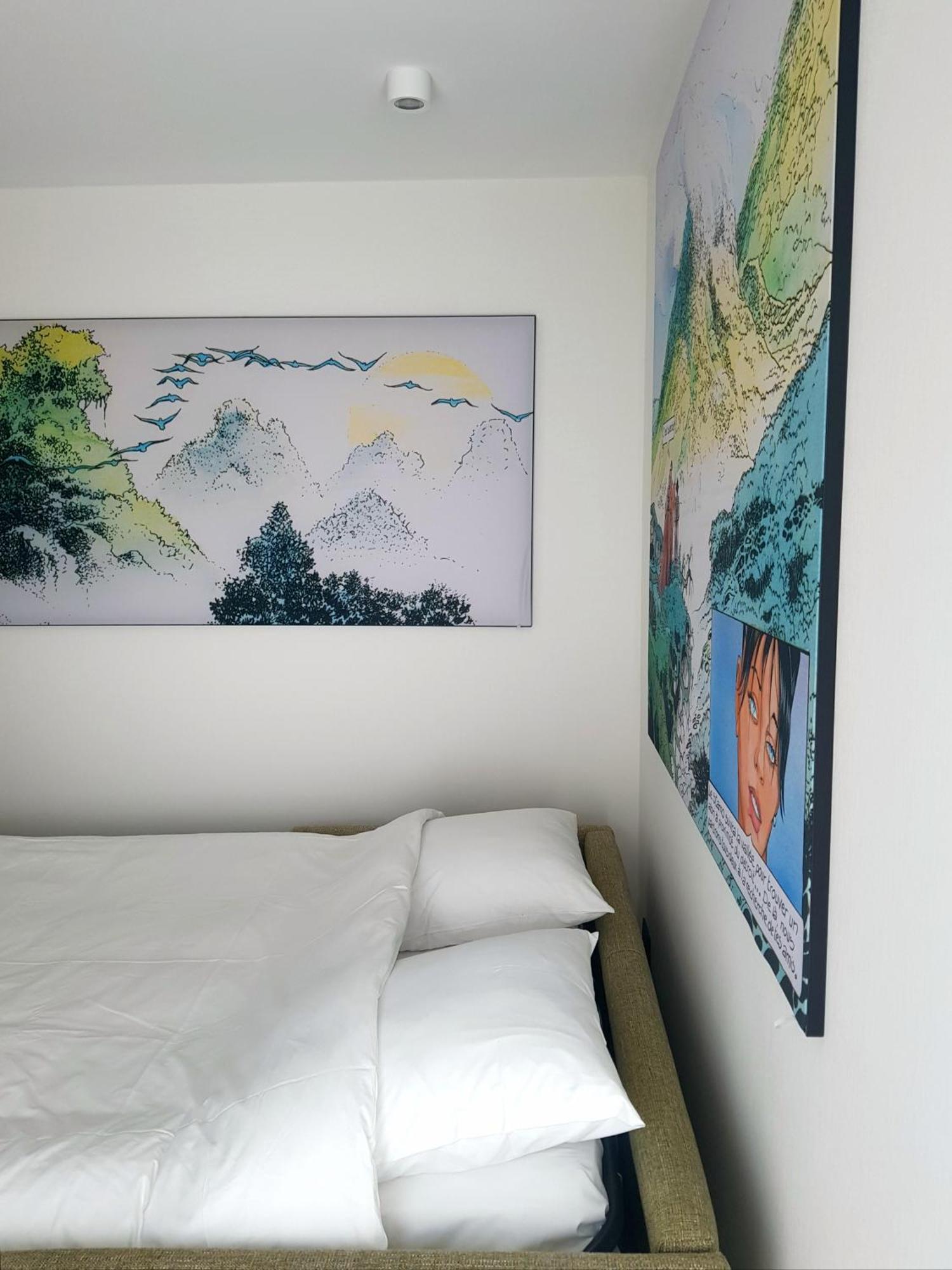 Hotel Comic Art