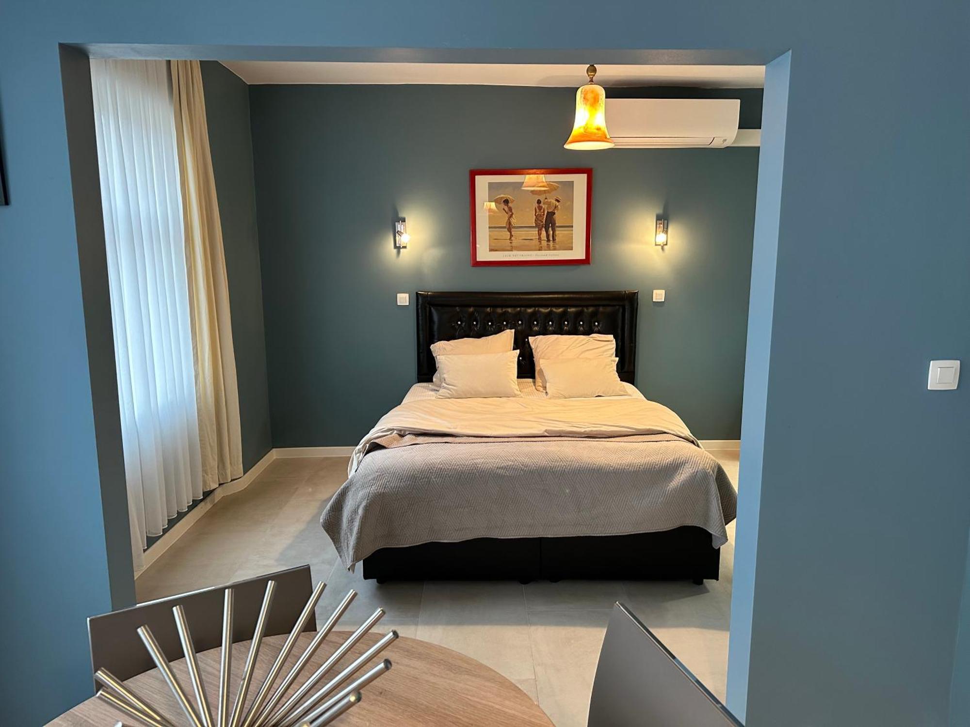 Bed & Breakfast Blue