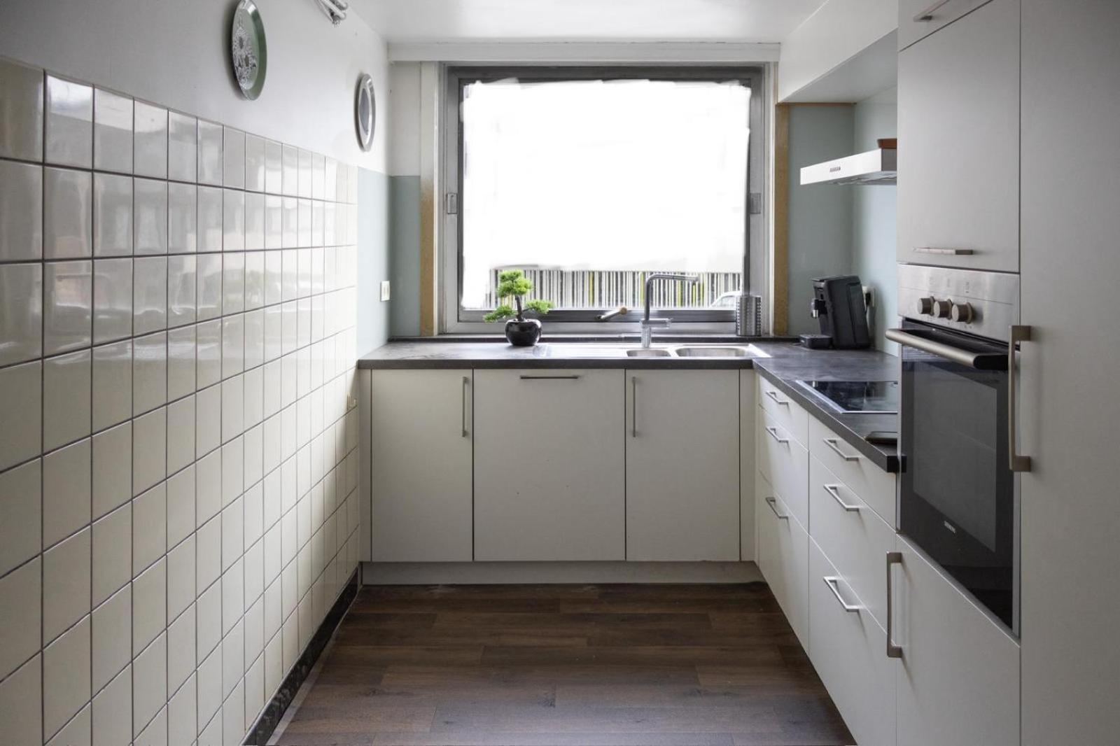 2br & 1lr Only 15 Mins To Gravensteen Castle