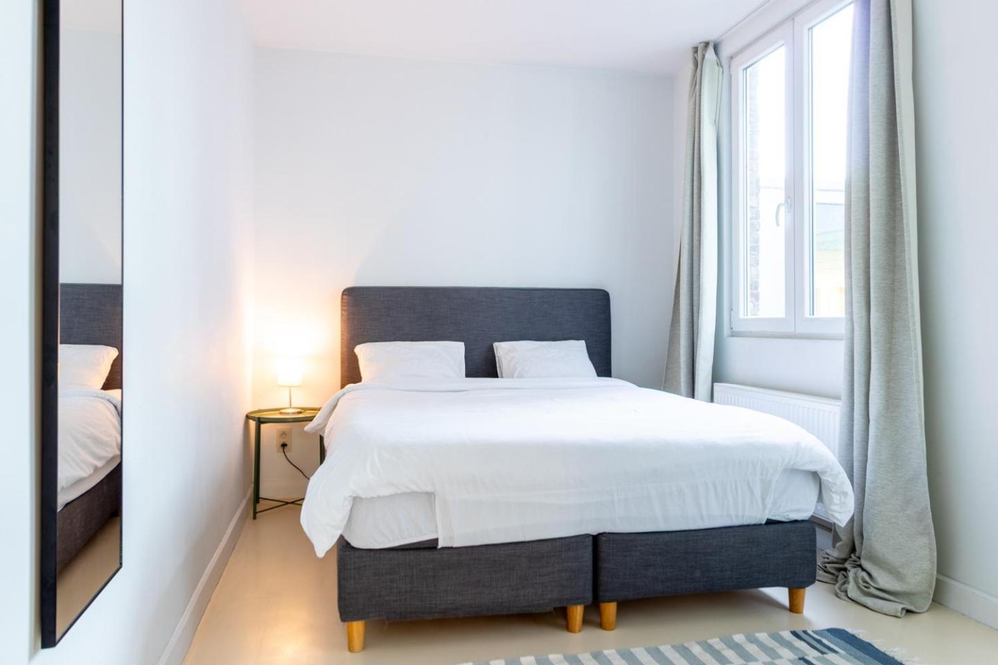 Apartamento Bright, Spacious & Perfectly Located In The Heart Of *