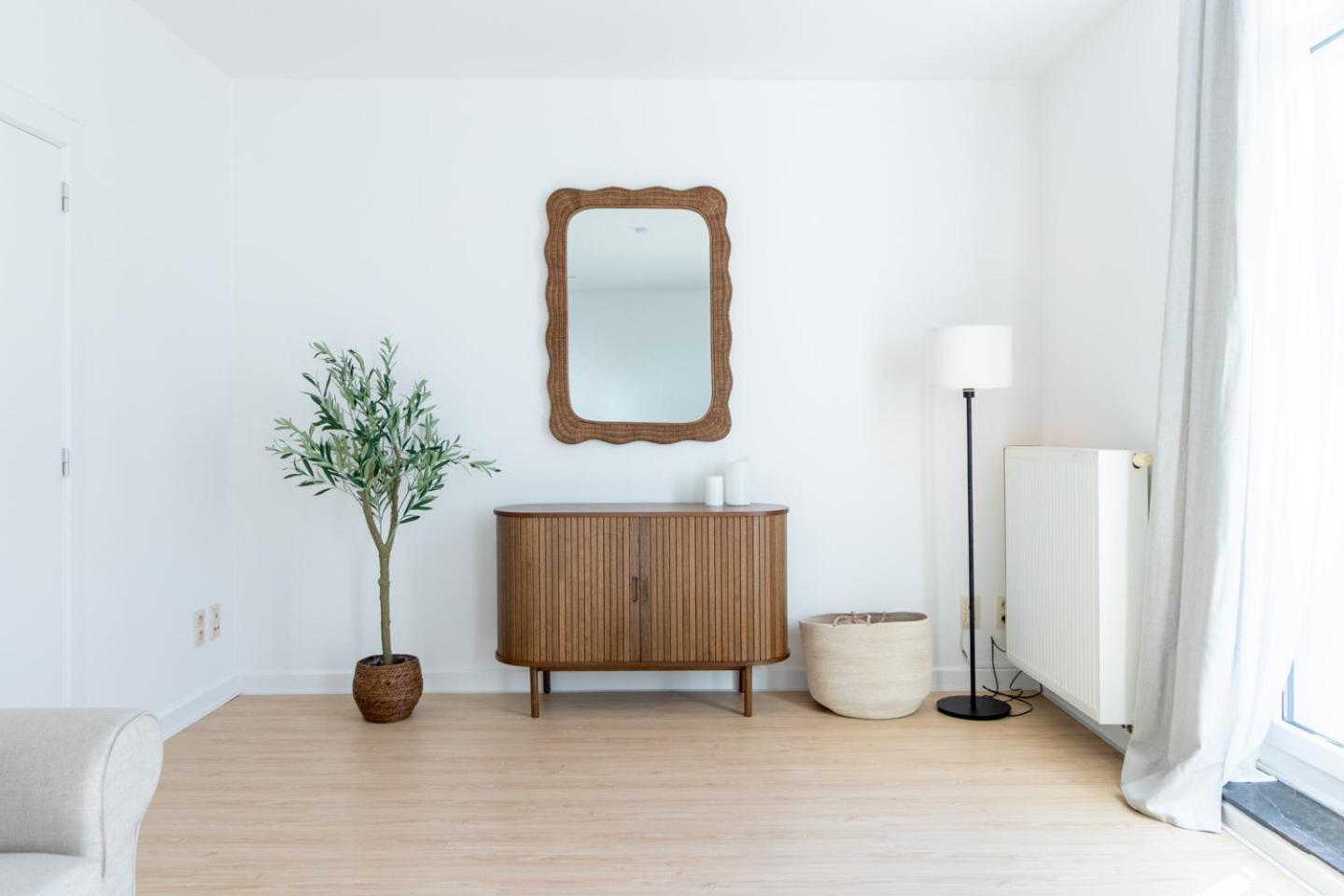 Bright, Spacious & Perfectly Located In The Heart Of * Gante