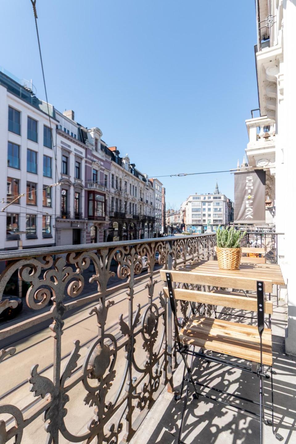 Bright, Spacious & Perfectly Located In The Heart Of * Gante