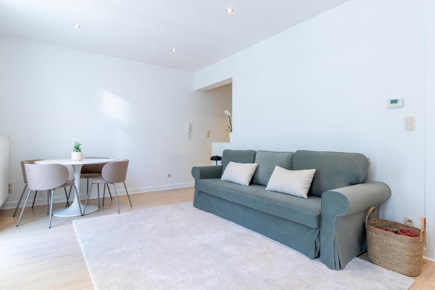 Bright, Spacious & Perfectly Located In The Heart Of Apartamento