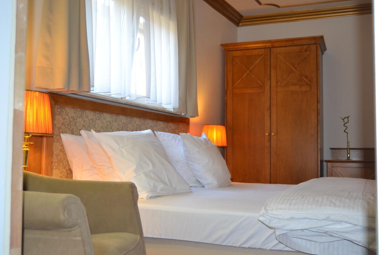 Hotel The Lord 2*