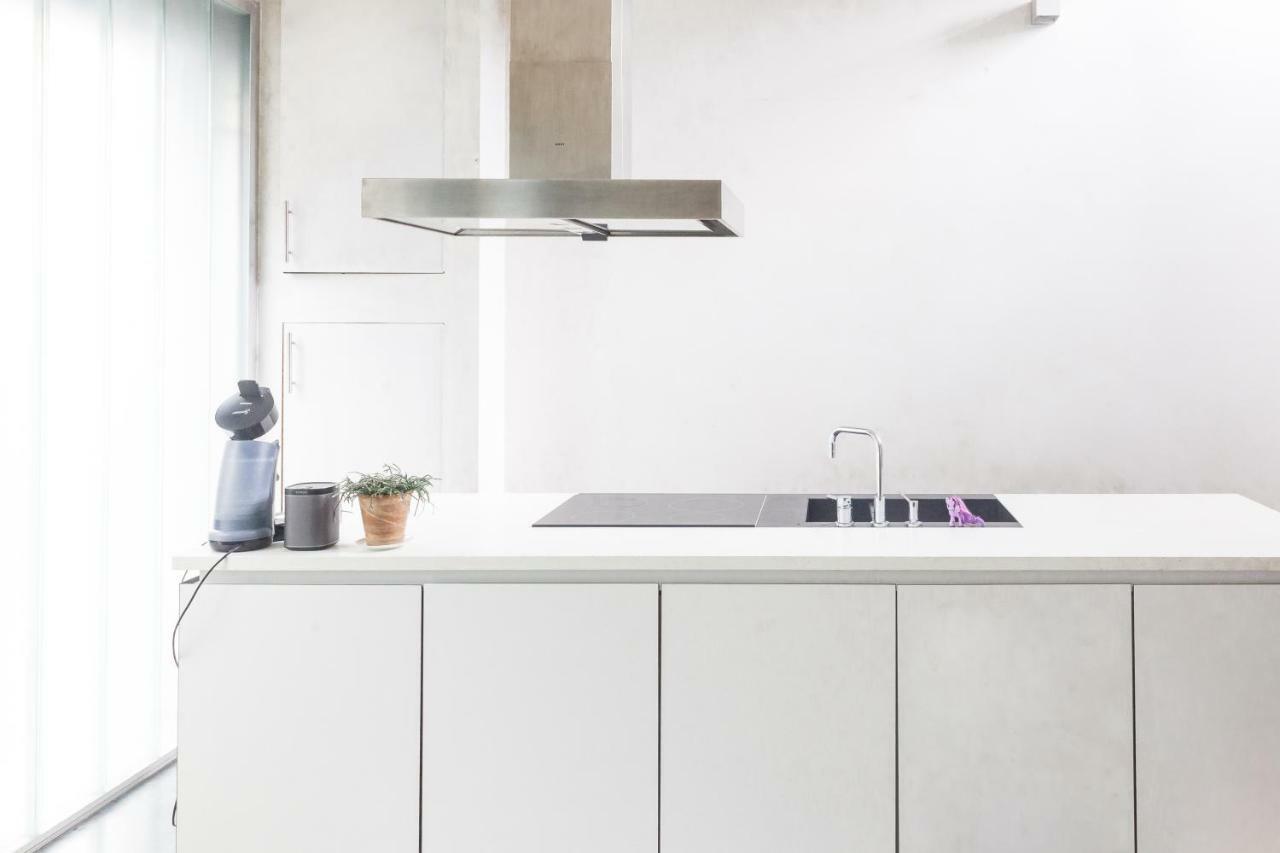 Architectural House Near Center - 20min Walk Vakantiehuis *