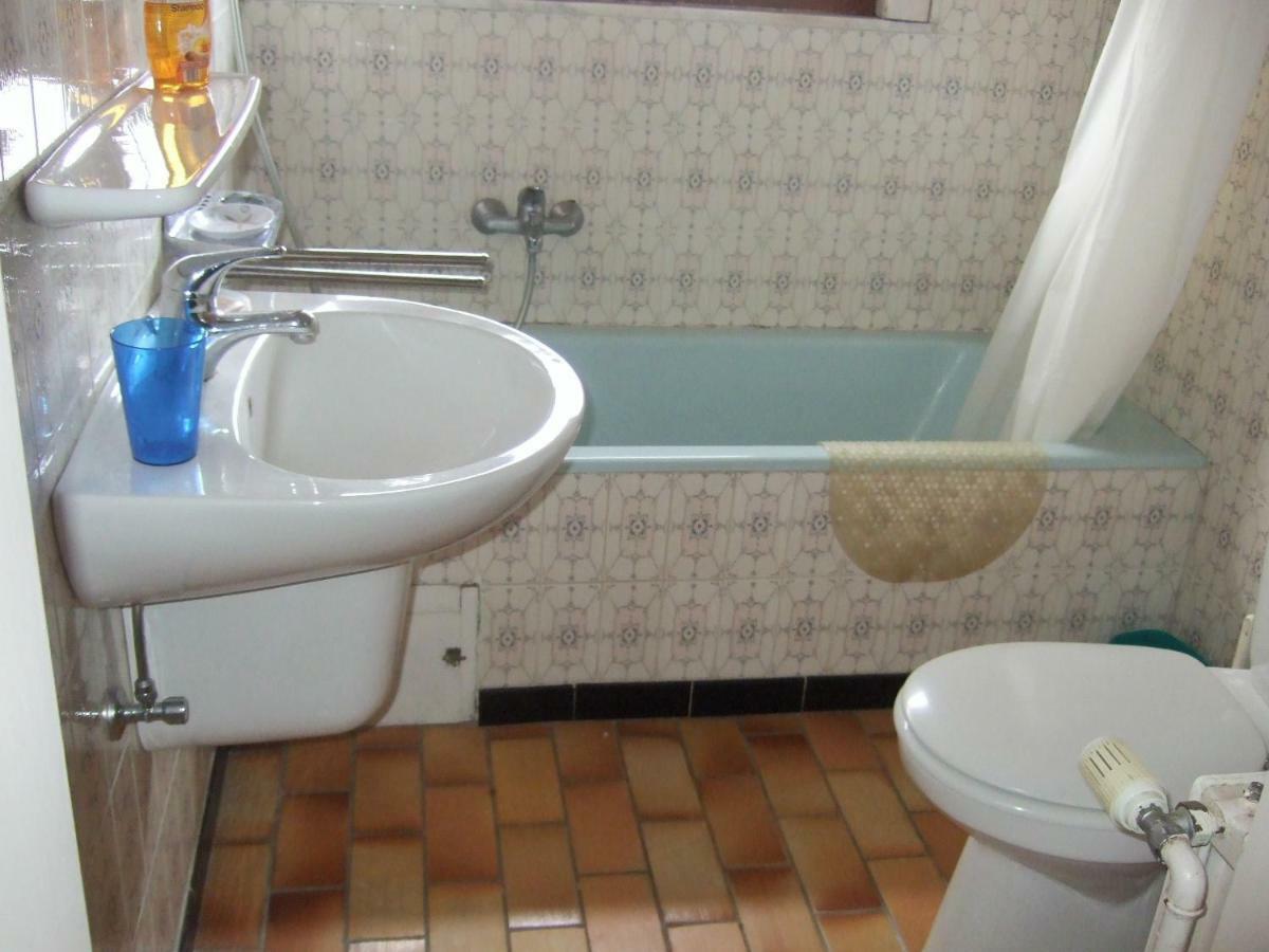 Guestrooms Bij Het Station Drongen Ghent