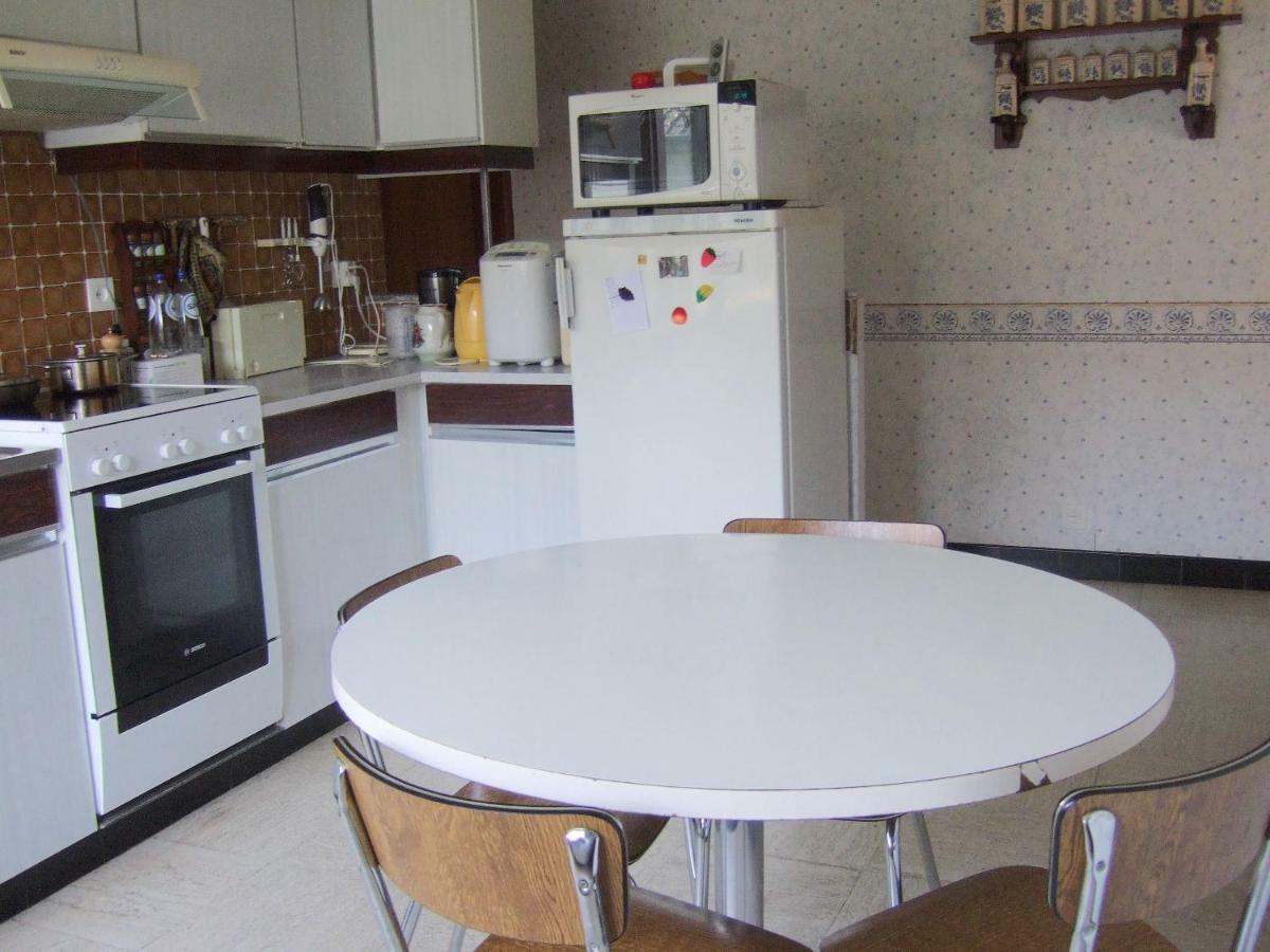 Guestrooms Bij Het Station Drongen Homestay