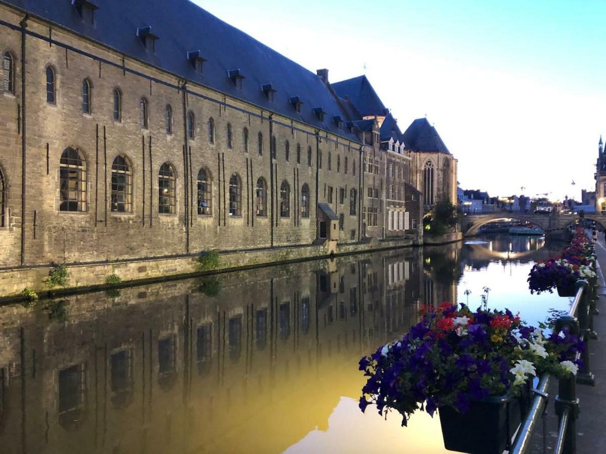 Medieval Center At River De Leie Apartamento *