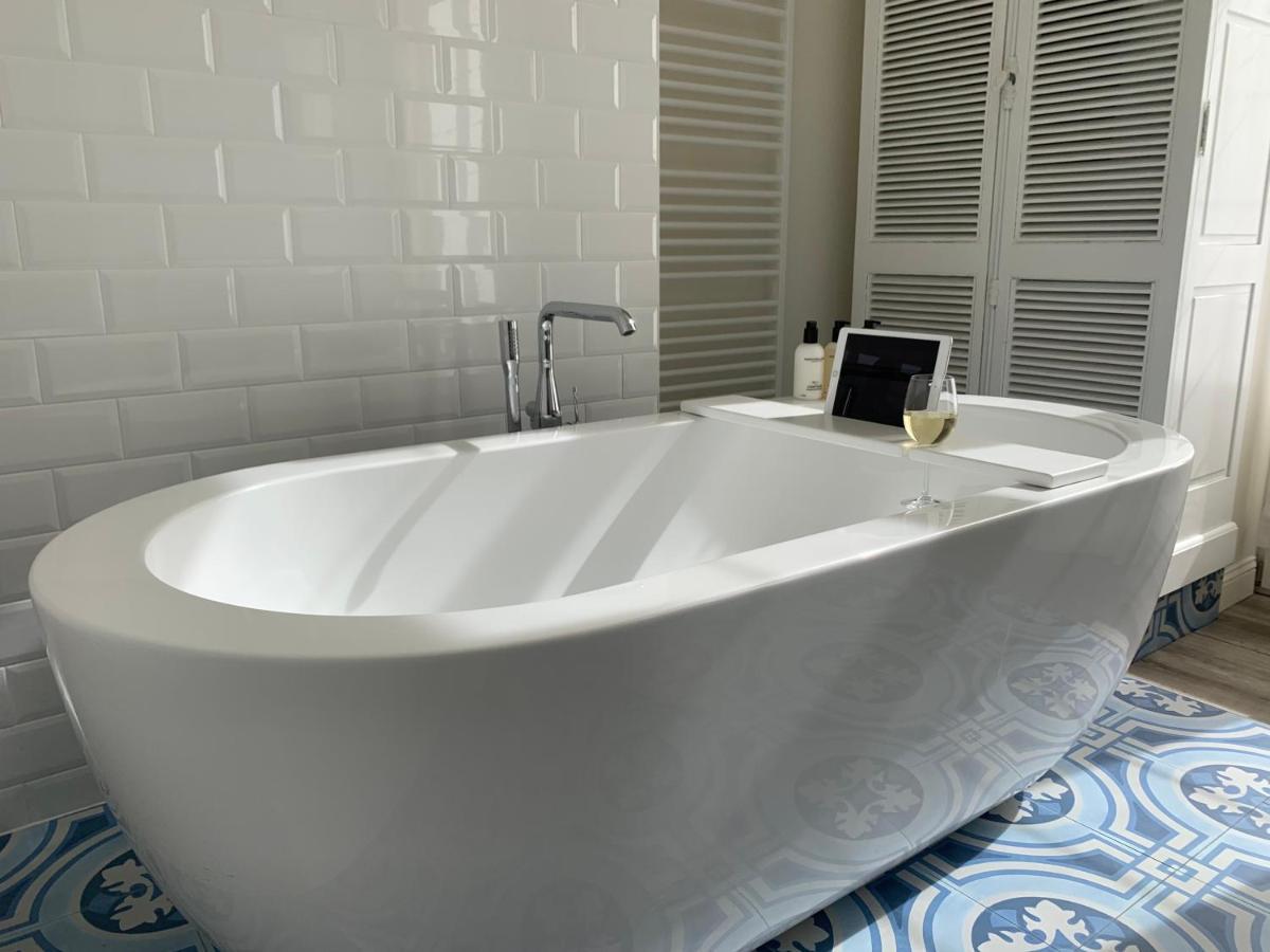 The Hamptons Boutique 2*