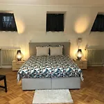Rose House B&B