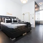 Suite Cesar